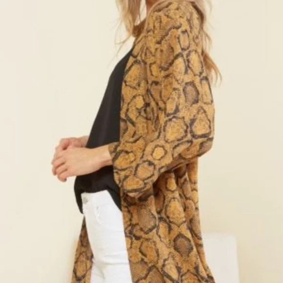 * | Allison Joy | snake print kimono. Size XS/S. - Picture 3 of 7